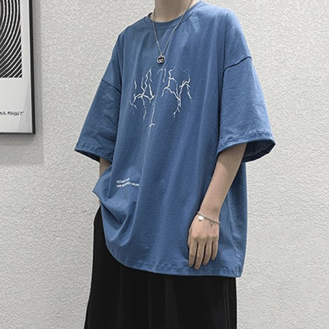 Fashionable oversized t-shirt