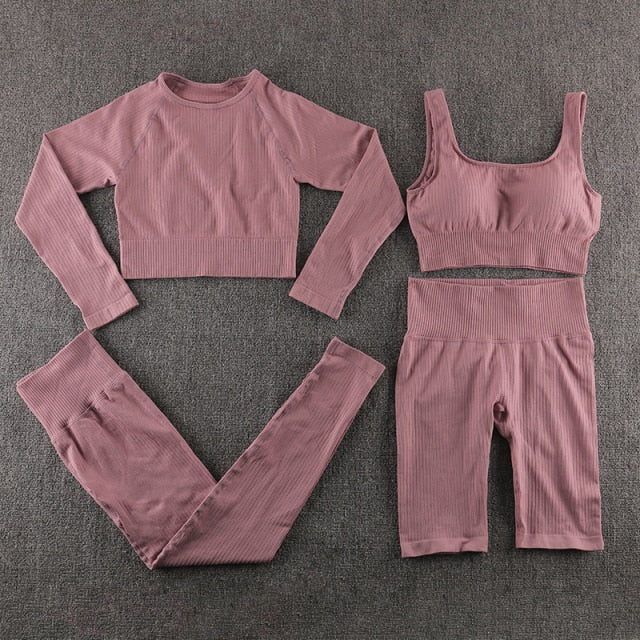 Sports sets in nude colors