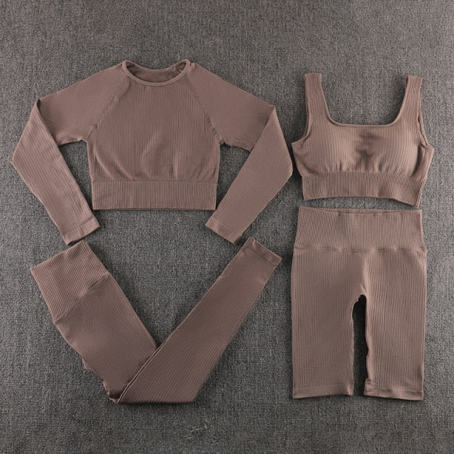 Sports sets in nude colors