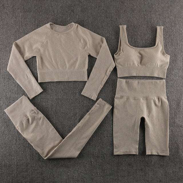 Sports sets in nude colors