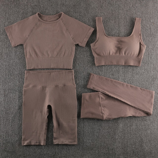 Sports sets in nude colors