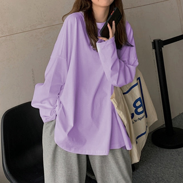 Long-sleeved oversized shirt