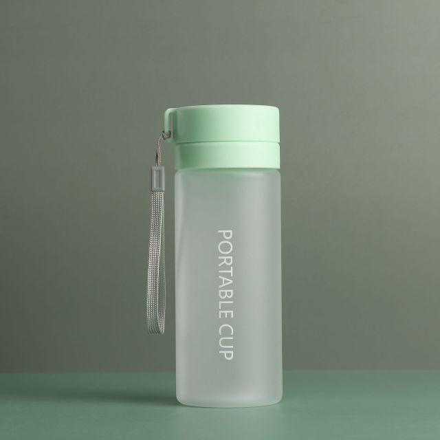 Fashionable drinking bottle