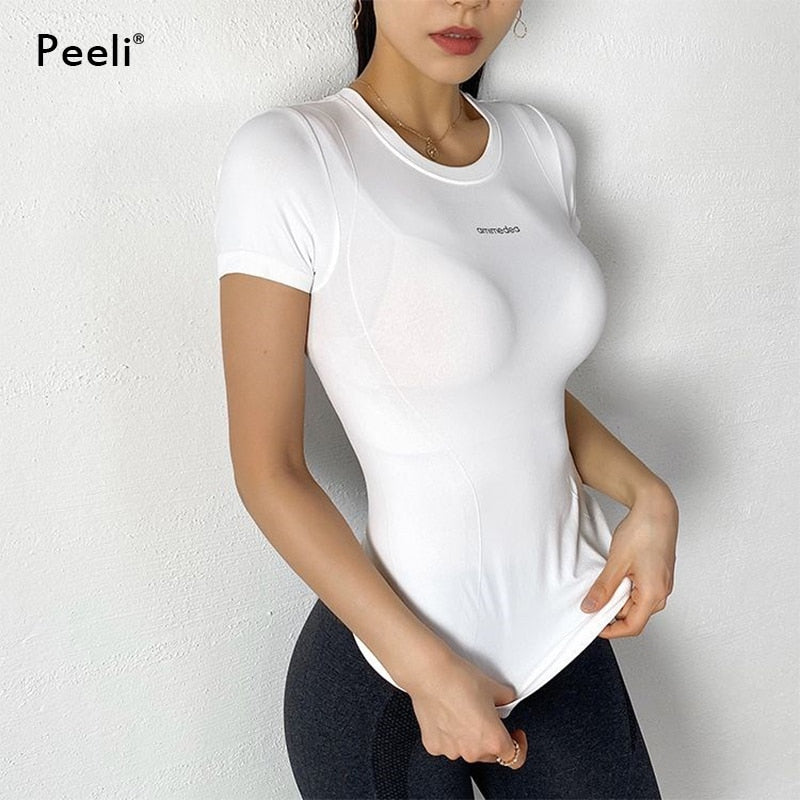 PEELI sports t-shirt